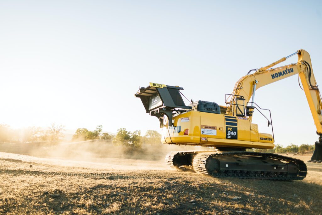 Komatsu heavy machinery by Kedgeworth